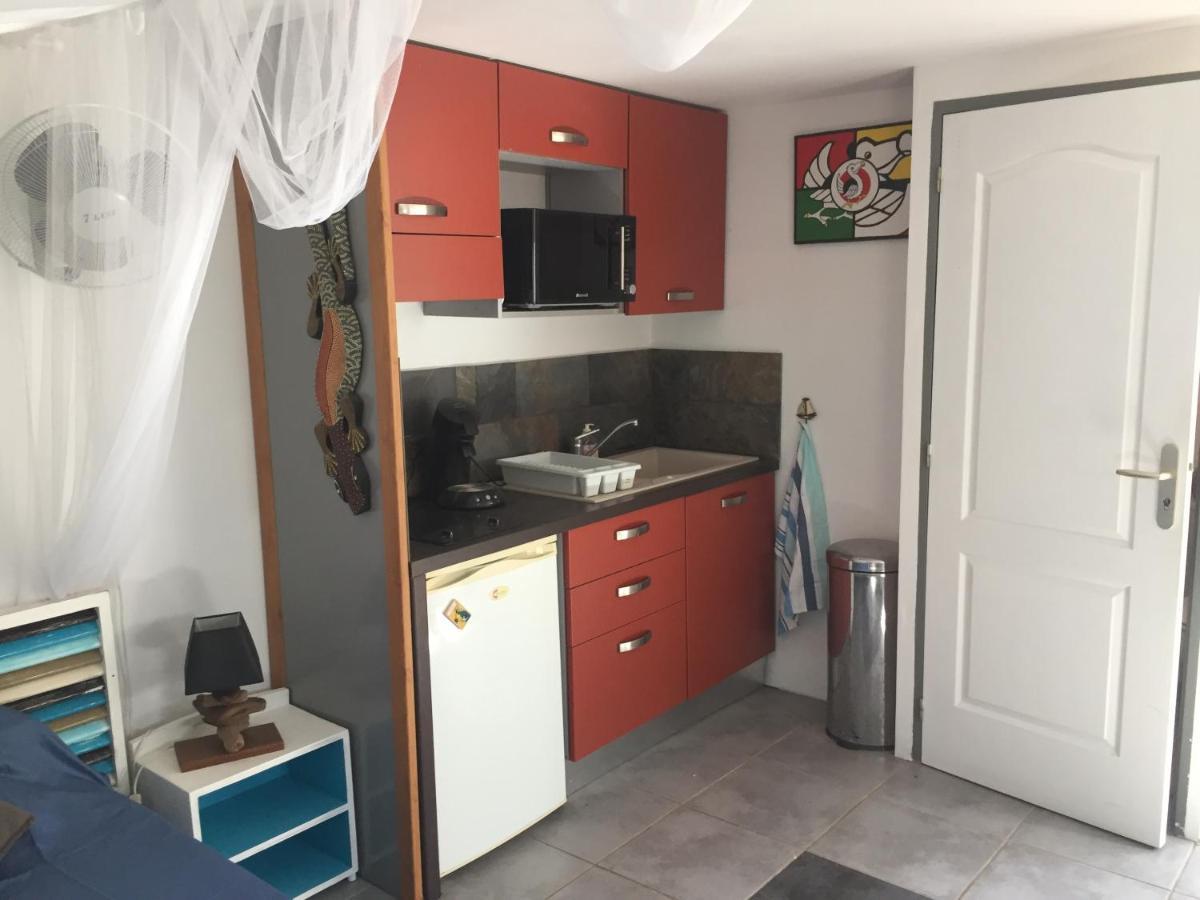 Studio Independant Dans Propriete Avec Piscine Et Wifi Daire Saint-Gilles-les Bains Dış mekan fotoğraf